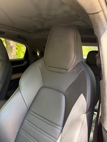 Porsche Cayenne Ocupé