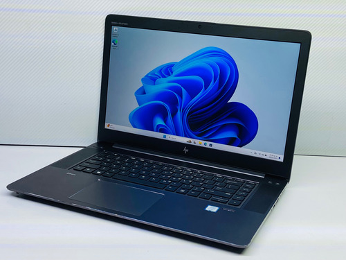 Laptop Hp Zbook Studio G4 Intel I7 32gb Ram/1tb Ssd 4gb Gpu Purpura (Reacondicionado)