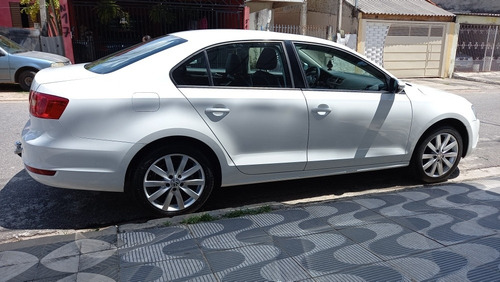 Volkswagen Jetta 2014 2.0 Comfortline Flex 4p Automática