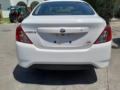 Nissan Versa 1.6 Drive Mt