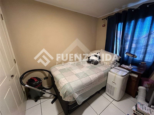 Casa En Venta De 3 Dorm. En Peñalolén