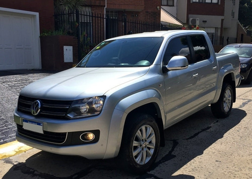 Volkswagen Amarok 4x2 Highline Pack Cuero 2016 Hilux Ranger