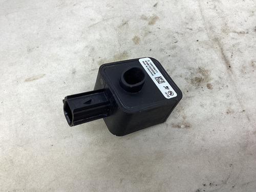 Sensor Choque Delantera Derecha Chevrolet Tahoe 2016 5.3l