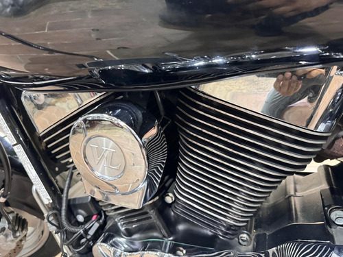 Poderosa Suzuki Boulevard C90, Para Todo Tipo De Viajes