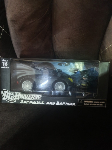 Batman Mezitz Dc Universe Batmobile And Batman Ags15 Up (Usado)