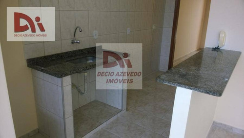 Kitnet Com 1 Dormitório Para Alugar, 30 M² Por R$ 650,00/mês - Centro - Taubaté/sp - Kn0002