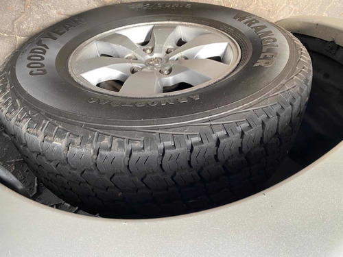 Toyota Hilux 3.0 Cd Srv Cuero Tdi 171cv 4x4 4at 2013