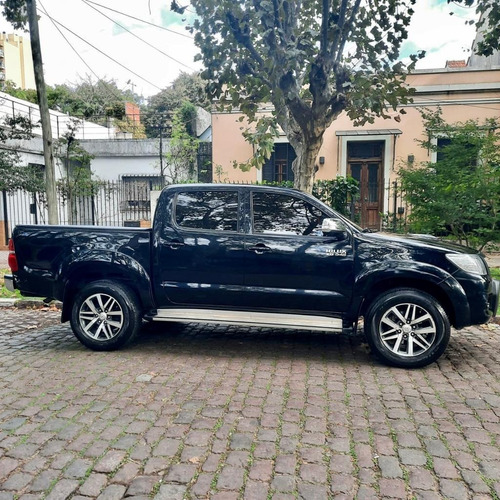 Toyota Hilux 3.0 Cd Srv Cuero I 171cv 4x2 2013
