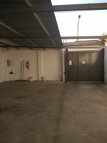 Venta De Cocheras Con Renta