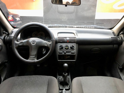 Imagem 6 de 6 de Chevrolet Classic Life