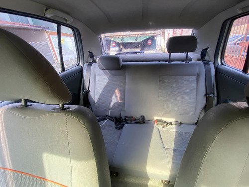 Volkswagen Fox 1.6 Plus Total Flex 5p
