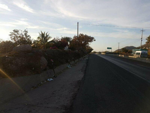 Imagen 6 de 12 de Terreno En Venta La Sirena A Pie De Carretera
