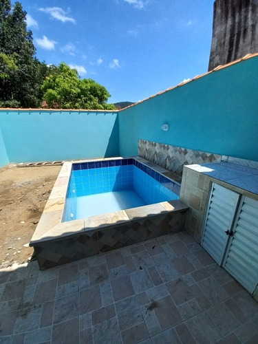 Imagem 2 de 13 de Casa Com Piscina À Venda Em Itanhaém - Financie