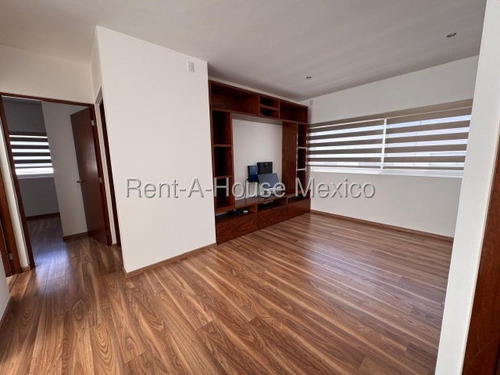 Zibatá. Venta - Casa En Esquina Con Estudio Y 3 Recámaras