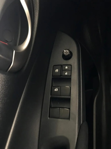 Imagen 9 de 13 de Toyota Yaris 1.5 107cv Xs 5p Audio