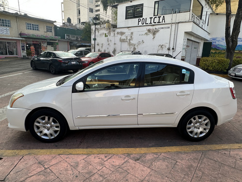Nissan Sentra 2.0 Custom Cvt