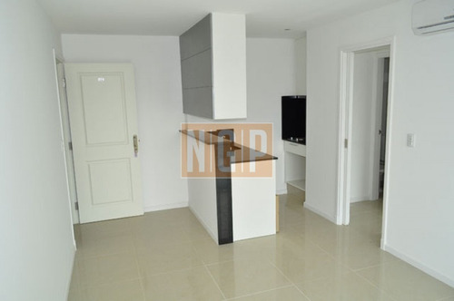 Apartamento En La Brava- Ref: 4815