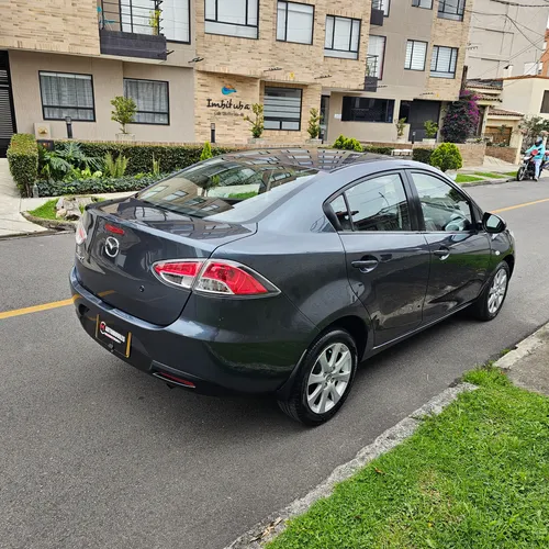 Mazda 2 Mazda 2 sedan automático