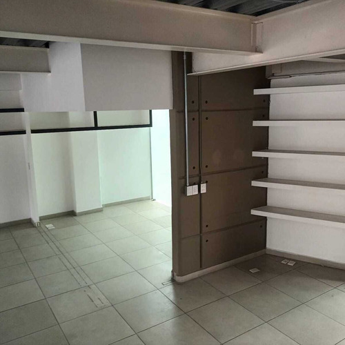 ¡oportunidad Única En Las Arboledas! Edificio De Uso Mixto En Renta,.