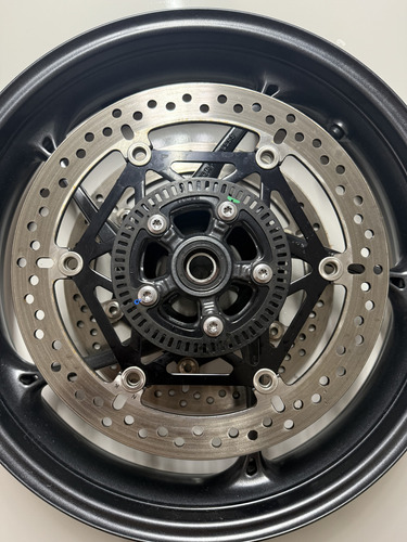 Roda Dianteira Street Triple 765 Rs Com Ou Sem Disco (usada) (Usado)