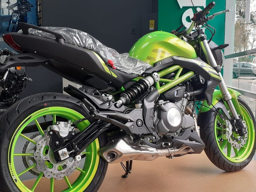 Imagen 2 de 9 de Benelli 302 S Nueva