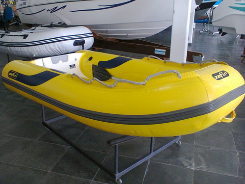Bote Zefir Wind F 240