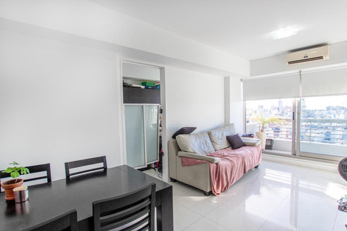 Imagen 3 de 30 de Torre Topacio · Venta · 2 Ambientes · Cochera · Piso Alto Muy Luminoso