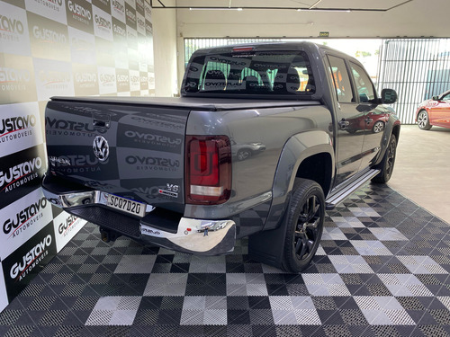 Volkswagen Amarok 3.0 Highline Extreme Cab. Dupla V6 4x4 Aut. 4p