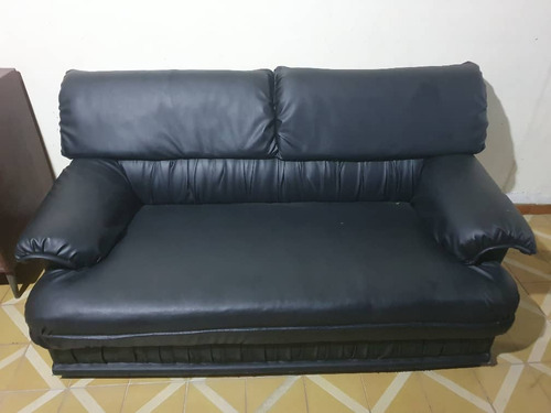 Sofa De Cuero