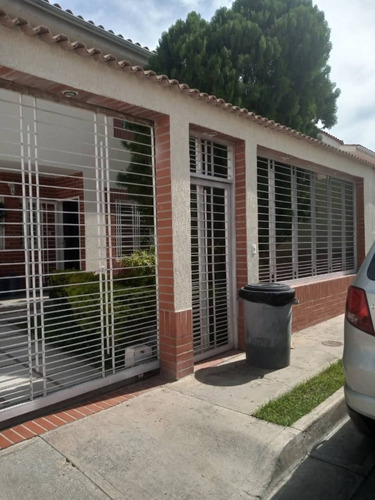 Imagen 17 de 19 de Casa En Venta En La Morita, Av Araggua, Urb Los Girasoles 04121994409