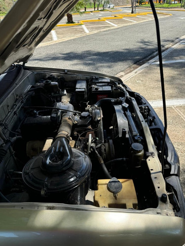 Toyota Hilux 2003, Impecable