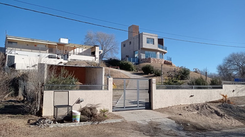 Chalet En Barrio Cerrado  Lomas Del Rey , Mayu Sumaj, Cordoba