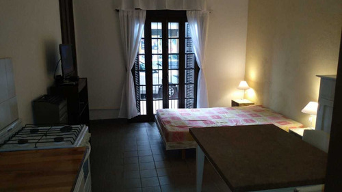 Imagen 8 de 12 de Alquiler Departamento A La Calle, Centro Mar Del Plata.