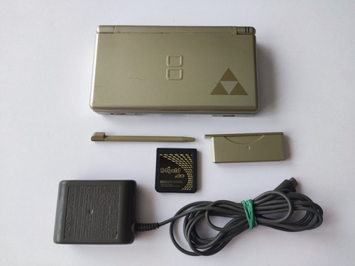 Nintendo Ds Lite Gold Edicion Zelda + Stylus + R4 + Cargador