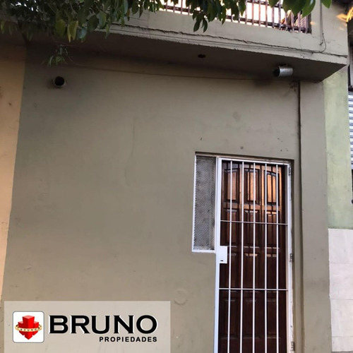 Casa En Venta En Mariano Acosta
