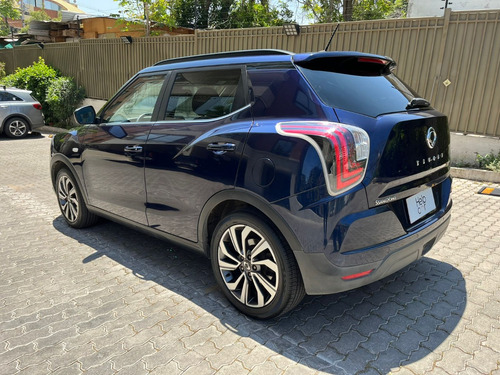 SsangYong Tivoli 1.6 4x2 MT Full