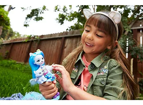 Muñeca Winsley Wolf Y Figura De Soldado De Enchantimals