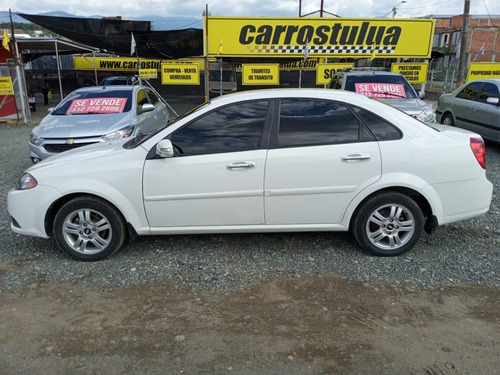 Chevrolet Optra Advance Sedan Mecanico Blanco Mod 2011