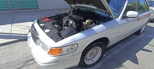 Auto En Perfectas Condiciones, Con Suspensión Nueva.