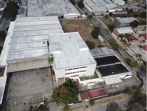 Imagen 1 de 18 de Galpón Y Edificio Industrial En Venta En Zona Industrial De Guarenas