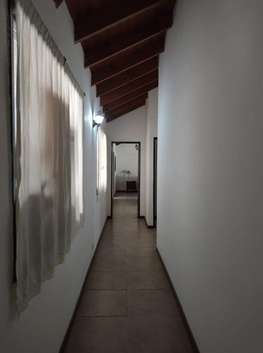 Imagen 17 de 26 de Casa Con Jardín Y Pileta En Los Cardales Country Club