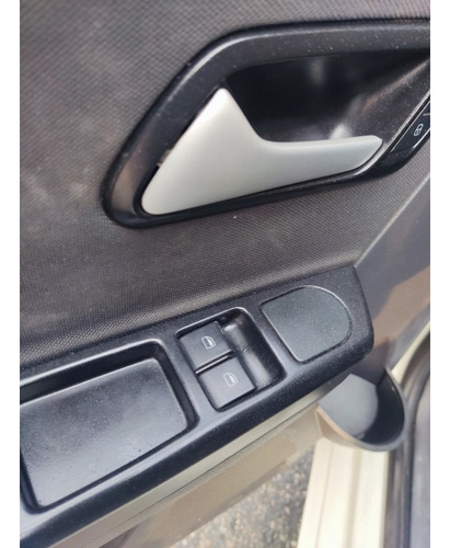 Volkswagen Fox 1.0 MI TRENDLINE 8V FLEX 4P MANUAL
