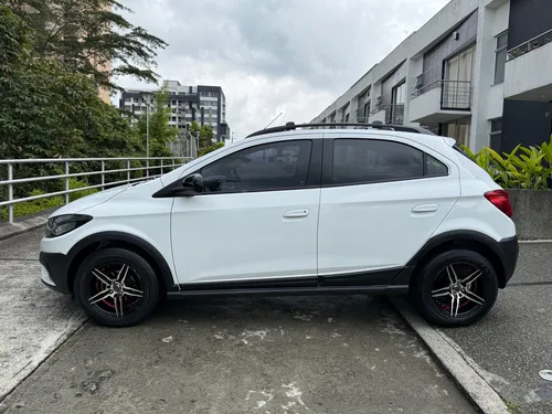 Chevrolet Onix Active