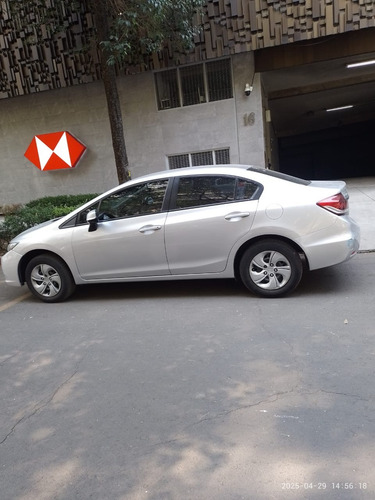 Honda Civic 1.8 Lx Sedan . At