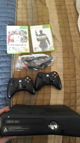 Xbox 360 / 2 Controles / 2 Juegos