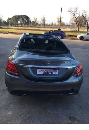 Imagen 12 de 14 de Mercedes-benz C250 Amg Line