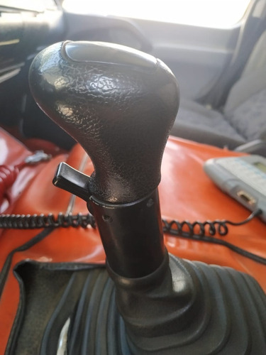 Cavalo Mb Axor 1933 4x2 Toco 2006 Leito