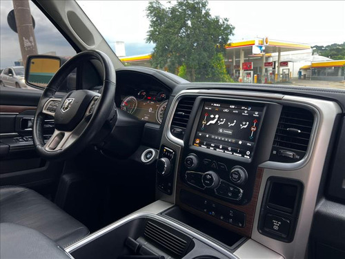RAM Classic Ram Classic Laramie 5.7 v8 Gasolina 4x4 Aut