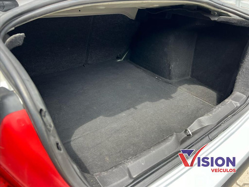 Peugeot 307 1.6 PRESENCE PACK 16V FLEX 4P MANUAL