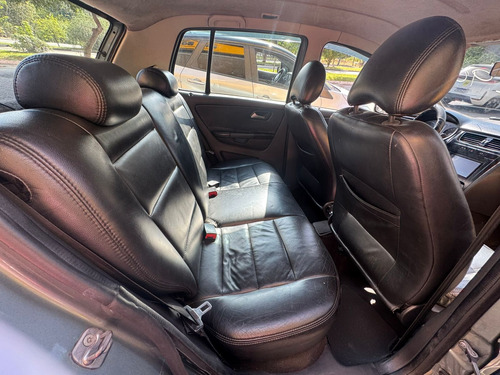 Volkswagen Crossfox 1.6 Vht Total Flex 5p